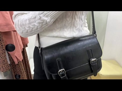 ❤️ Masturbazione pubblica della giovane cagna FeralBerry con un dildo nel camerino ️ Porno fbal it.sex-porntube.ru ❌️